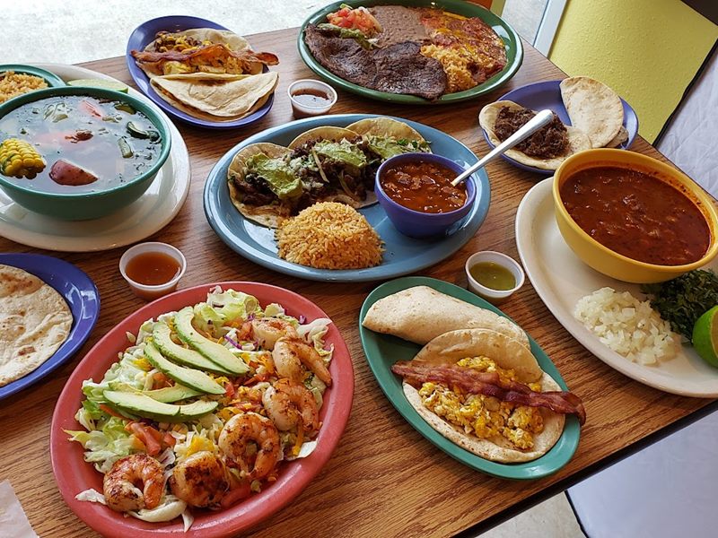Pepe's Tacos N Salsa food