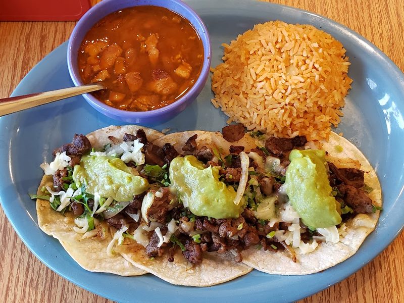 Pepe's Tacos N Salsa food